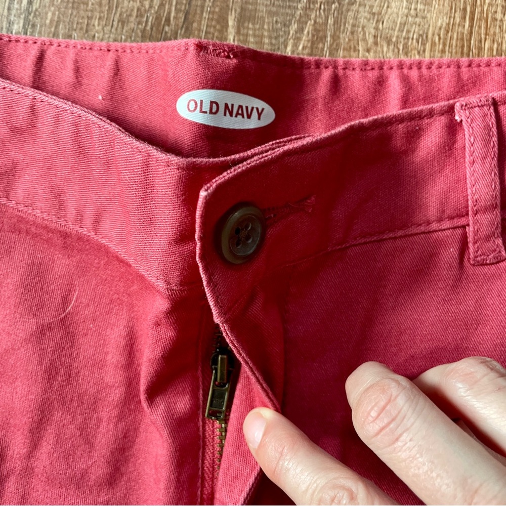NWT Old Navy Boy’s Muted Red Shorts 12 - Picture 3 of 7